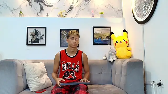 GOLD BOYS online show from 20, 5, 2026