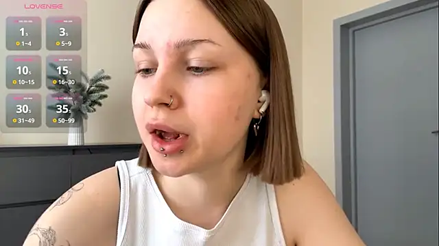 Snapshot of PledHoly chatting on 18, 3, 2026 PledHoly online show from 18, 3, 2026