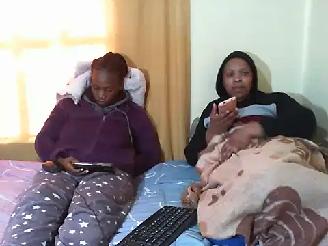 Snapshot of Sky-Diamond chatting on 18, 5, 2026 Sky-Diamond online show from 18, 5, 2026