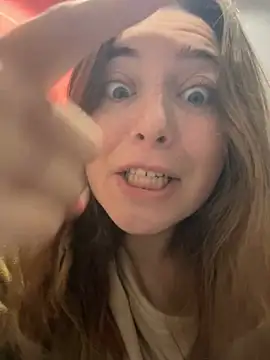 Snapshot of kate_nicepops999114 chatting on 4, 4, 2026 kate nicepops999114 online show from 4, 4, 2026