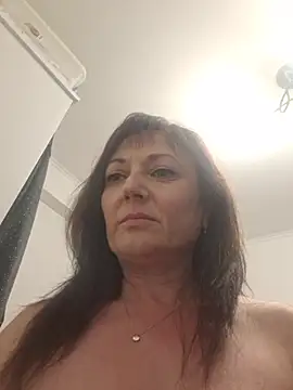 Snapshot of SaraGina chatting on 24, 4, 2026 SaraGina online show from 24, 4, 2026