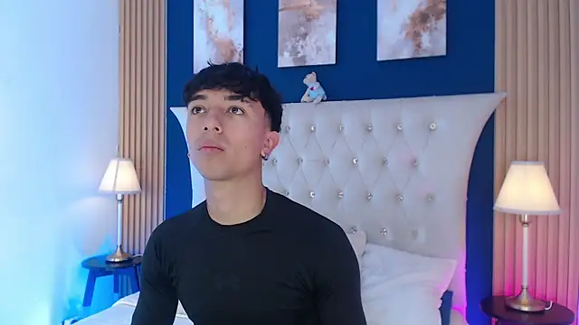 Aiden Rivers  online show from 10, 4, 2026