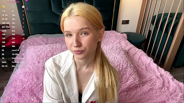 Snapshot of PrincessSwelgart chatting on 30, 3, 2026 PrincessSwelgart online show from 30, 3, 2026