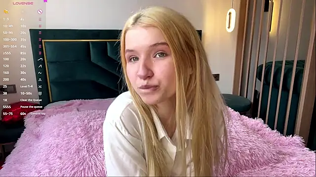 Snapshot of PrincessSwelgart chatting on 31, 3, 2026 PrincessSwelgart online show from 31, 3, 2026