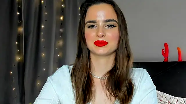 megann fox2 online show from 22, 5, 2026