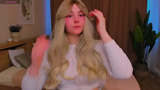 Maddy Wood  online show from 20, 2, 2026