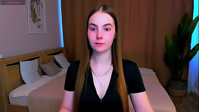 Maddy Wood  online show from 24, 3, 2026