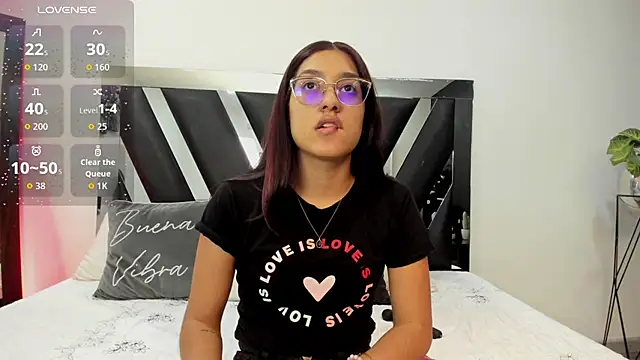 Mia Iron online show from 20, 5, 2026