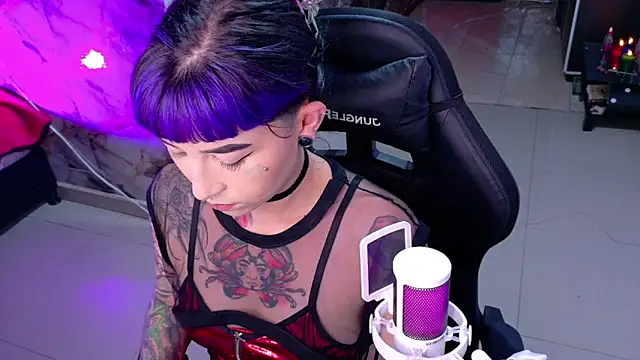nova kitttyy online show from 20, 5, 2026