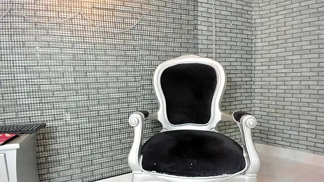 Snapshot of hillary_bigbutt chatting on 16, 3, 2026 hillary bigbutt online show from 16, 3, 2026