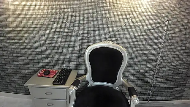 Snapshot of hillary_bigbutt chatting on 2, 4, 2026 hillary bigbutt online show from 2, 4, 2026