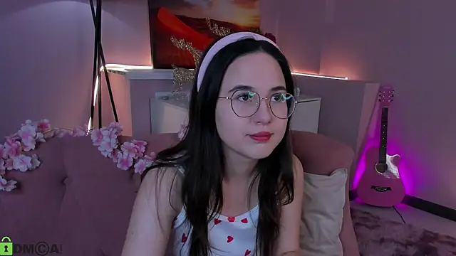 Snapshot of leylamirage chatting on 25, 2, 2026 leylamirage online show from 25, 2, 2026