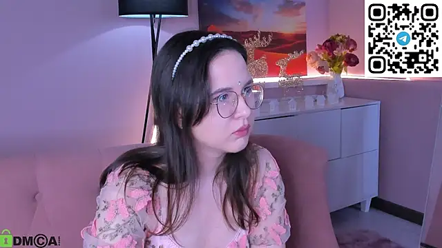 Snapshot of leylamirage chatting on 2, 5, 2026 leylamirage online show from 2, 5, 2026
