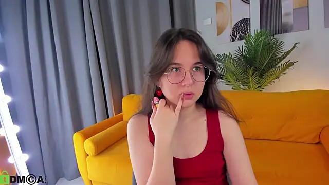 Snapshot of leylamirage chatting on 3, 5, 2026 leylamirage online show from 3, 5, 2026