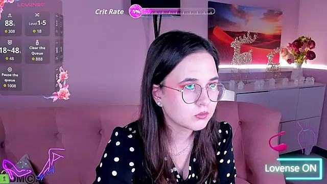 Snapshot of leylamirage chatting on 17, 5, 2026 leylamirage online show from 17, 5, 2026
