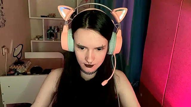 MabelDefina online show from 18, 5, 2026