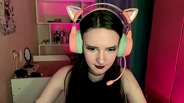 MabelDefina online show from 20, 5, 2026