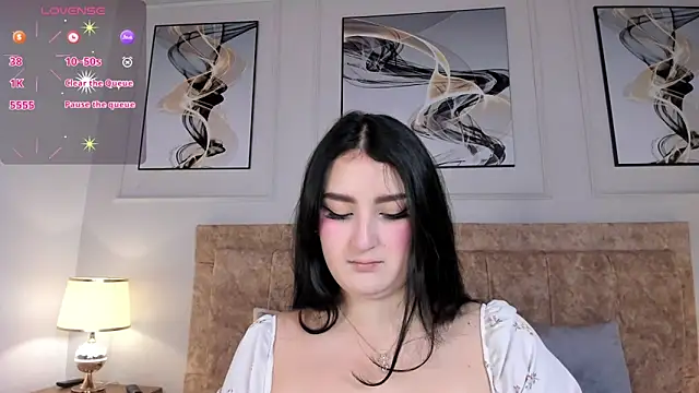 zoe moon   online show from 7, 5, 2026