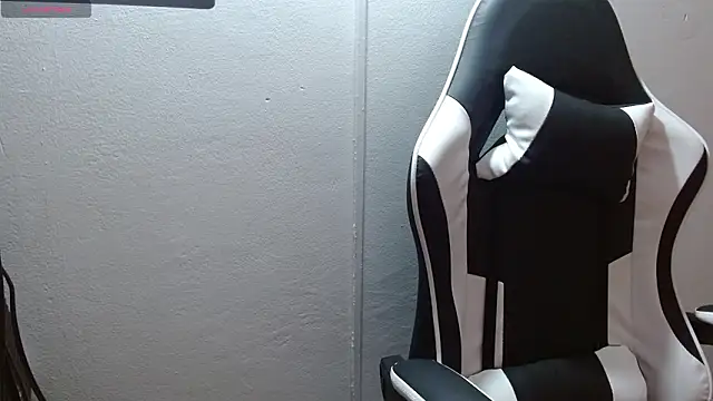 Snapshot of isabella_barbie chatting on 17, 3, 2026 isabella barbie online show from 17, 3, 2026