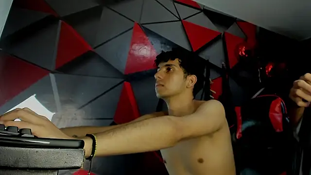 Snapshot of Gay_Red_Room chatting on 4, 3, 2026 Gay Red Room online show from 4, 3, 2026