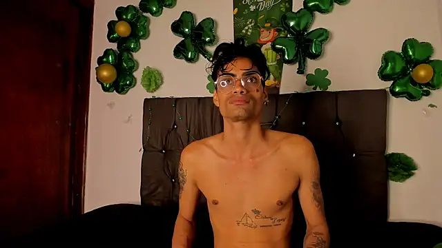 Snapshot of Gay_Red_Room chatting on 29, 3, 2026 Gay Red Room online show from 29, 3, 2026