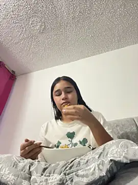 I Samanthaa online show from 4, 5, 2026