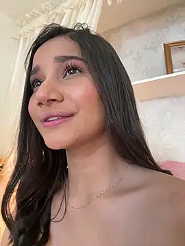 AlessiaVallmont online show from 5, 3, 2026