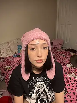 Snapshot of strwbrrymilk chatting on 14, 3, 2026 strwbrrymilk online show from 14, 3, 2026