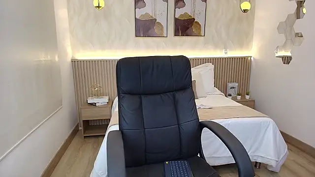 Snapshot of BellaMillers chatting on 24, 3, 2026 BellaMillers online show from 24, 3, 2026