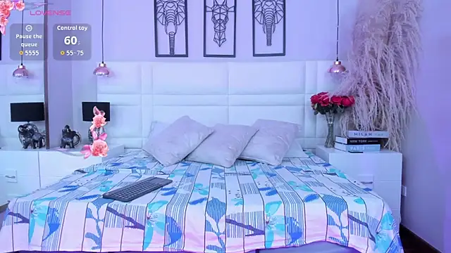 Mia Bailey  online show from 25, 2, 2026