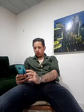 Valentino dominusSex online show from 26, 2, 2026