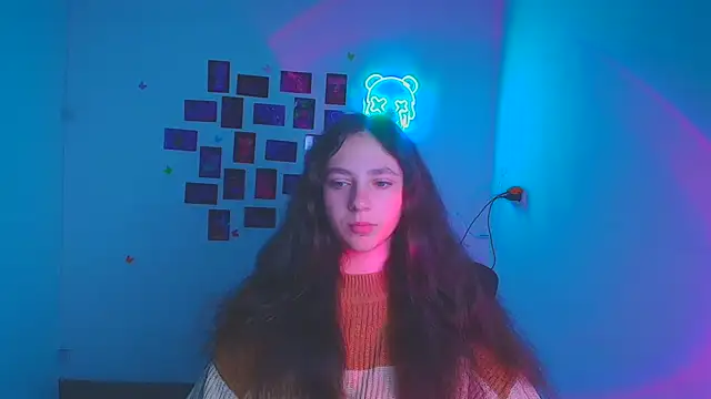 KissMeJulia online show from 22, 3, 2026