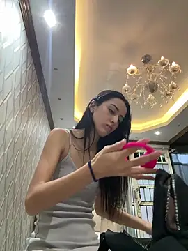 Snapshot of violetta_cutest_ chatting on 1, 4, 2026 violetta cutest online show from 1, 4, 2026