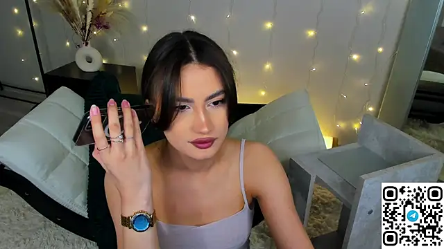 Snapshot of Adele_Lanea chatting on 20, 4, 2026 Adele Lanea online show from 20, 4, 2026