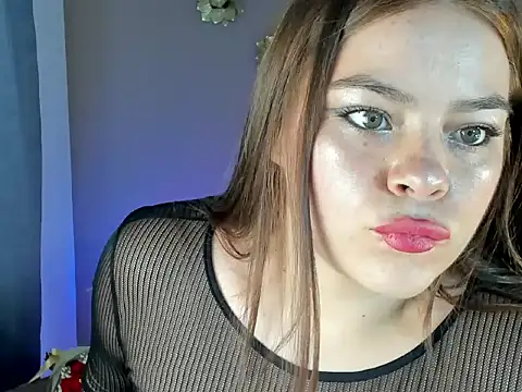 Luna velmont online show from 10, 3, 2026