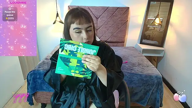 Snapshot of Sofi_Blake__ chatting on 8, 4, 2026 Sofi Blake online show from 8, 4, 2026