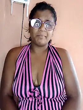 Snapshot of indianstrawberrylips4u chatting on 12, 3, 2026 indianstrawberrylips4u online show from 12, 3, 2026