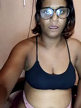 Snapshot of indianstrawberrylips4u chatting on 29, 3, 2026 indianstrawberrylips4u online show from 29, 3, 2026