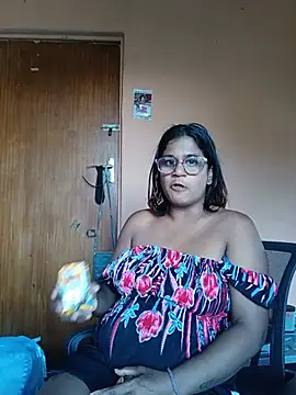 indianstrawberrylips4u online show from 15, 5, 2026