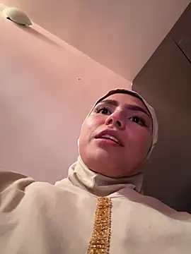 Snapshot of Darsha_Khemu chatting on 24, 6, 2026 Darsha Khemu online show from 24, 6, 2026