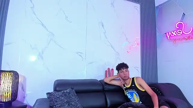Spicy guys online show from 9, 5, 2026