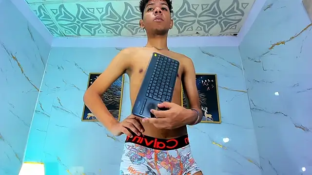 Spicy guys online show from 11, 5, 2026