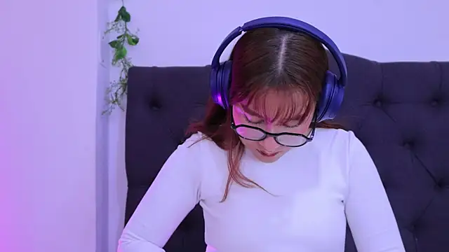 AmyKiss  online show from 25, 5, 2026