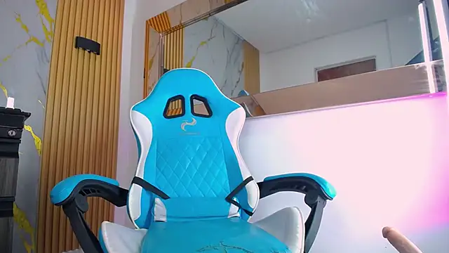 Snapshot of Jasmine_Jones7 chatting on 28, 3, 2026 Jasmine Jones7 online show from 28, 3, 2026