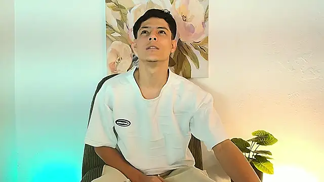 Eliassalvatore  online show from 22, 5, 2026