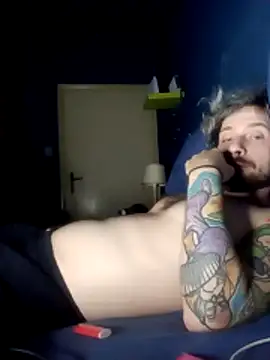 Snapshot of Magikmike94 chatting on 3, 4, 2026 Magikmike94 online show from 3, 4, 2026