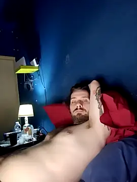 Snapshot of Magikmike94 chatting on 5, 4, 2026 Magikmike94 online show from 5, 4, 2026