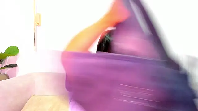 Snapshot of DulceQueen1 chatting on 28, 3, 2026 DulceQueen1 online show from 28, 3, 2026