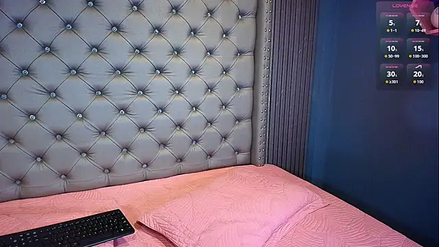 NAOMI cute  online show from 1, 4, 2026