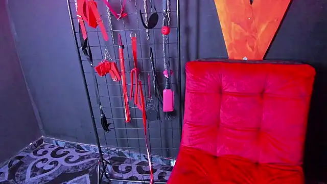 lilith slave online show from 11, 4, 2026